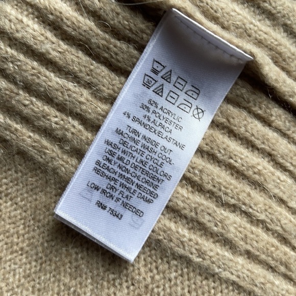 Shrinking violet alpaca blend sweater women’s med - Picture 8 of 8